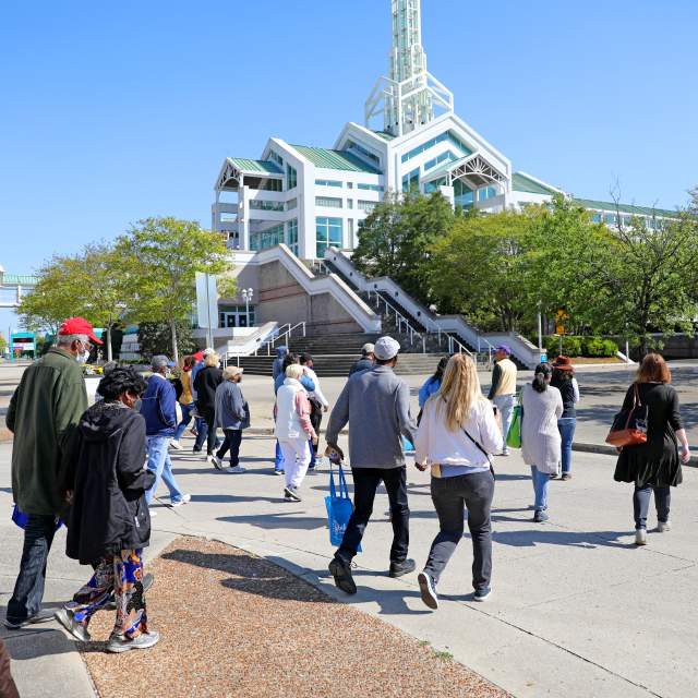 Visit Mobile to celebrate ‘golden hour of Port City’ with free walking tours