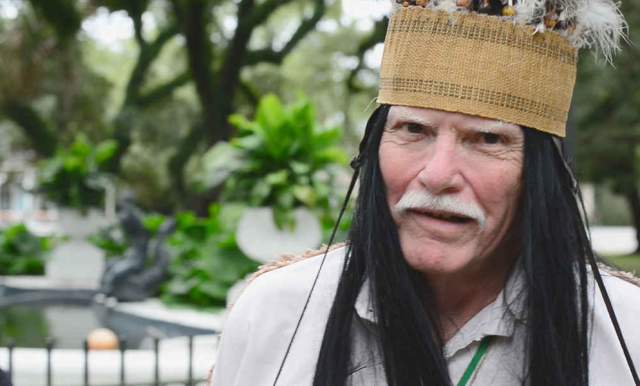 a man dressed as Joe Cain