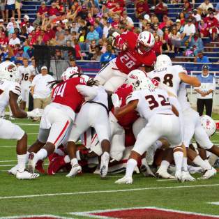 football player pile up