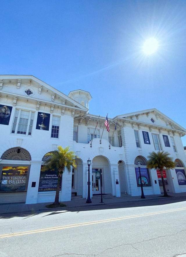 Must Visit Exhibits for Your Next Spring or Summer Getaway