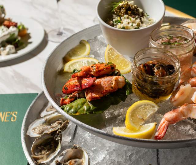 Poached lobster tails, shrimp, smoked fish dip,oysters, West Indies salad, scallops crudo with an assortment of sauces and créme fraiche.