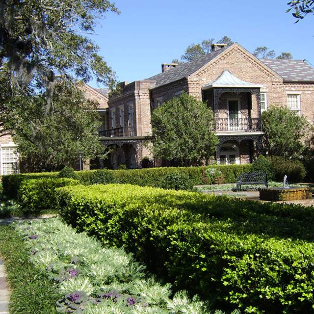 Bellingrath home with plants and shrubs