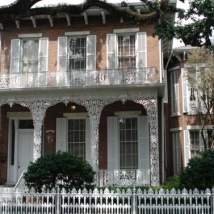 Discovering the De Tonti Square Historic District