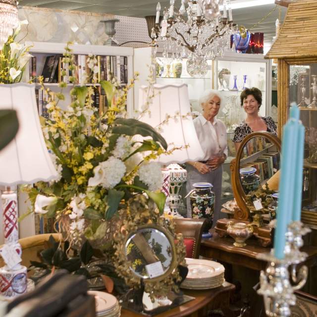 couple shopping in a store of lamps and candles