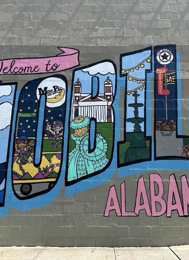 Welcome to Mobile street art painted on the side of a building